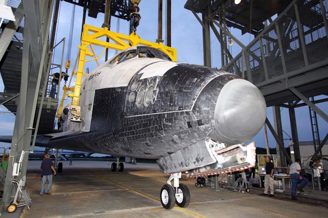 Stuck Knob on Shuttle Atlantis Removed, Analysis Ahead